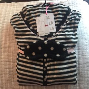 Super soft Kensie one piece pj’s with sleep mask